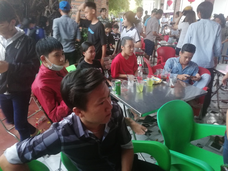 Người hâm mộ ngỡ ngàng với tuyệt phẩm của Minh Vương - 7
Nỗi buồn của cổ động viên Bạc Liêu