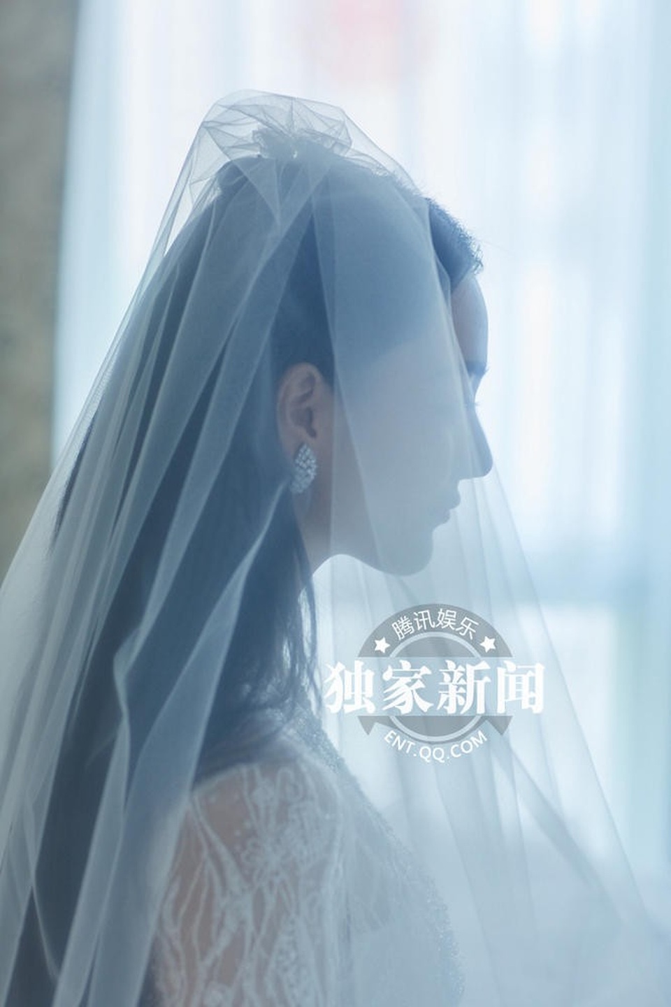 “Tình địch” cũ của Phạm Băng Băng xinh như công chúa trong hôn lễ - 7 “Tình địch” cũ của Phạm Băng Băng xinh như công chúa trong hôn lễ - 7
