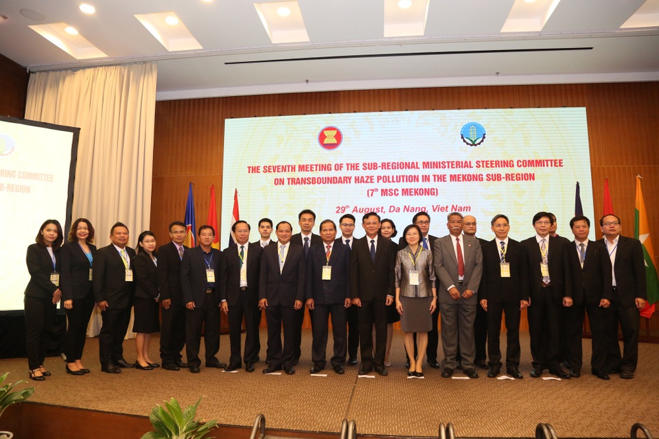 
Các đại biểu tham dự hội nghị
