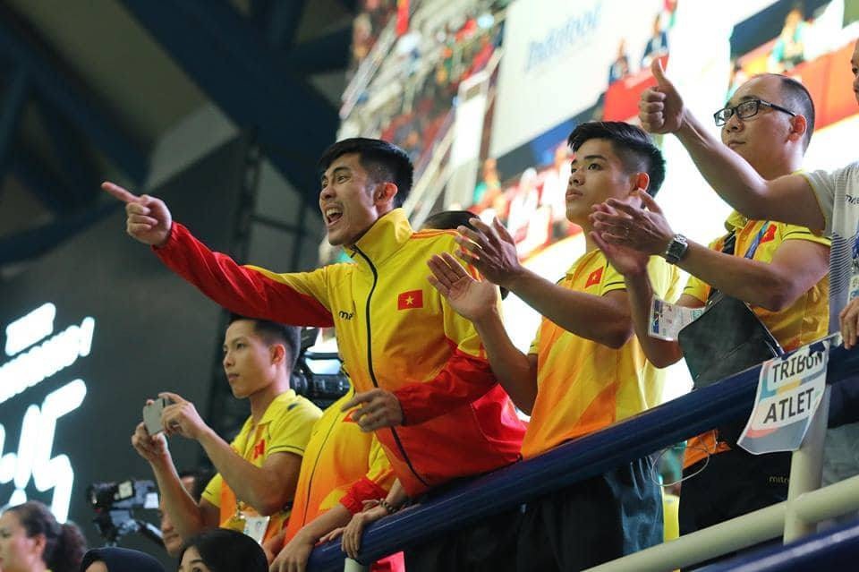 Kết quả thi đấu Asiad ngày 29/8: Pencak Silat mang về 2 HCV - 5
Niềm vui của cổ động viên trên khán đài