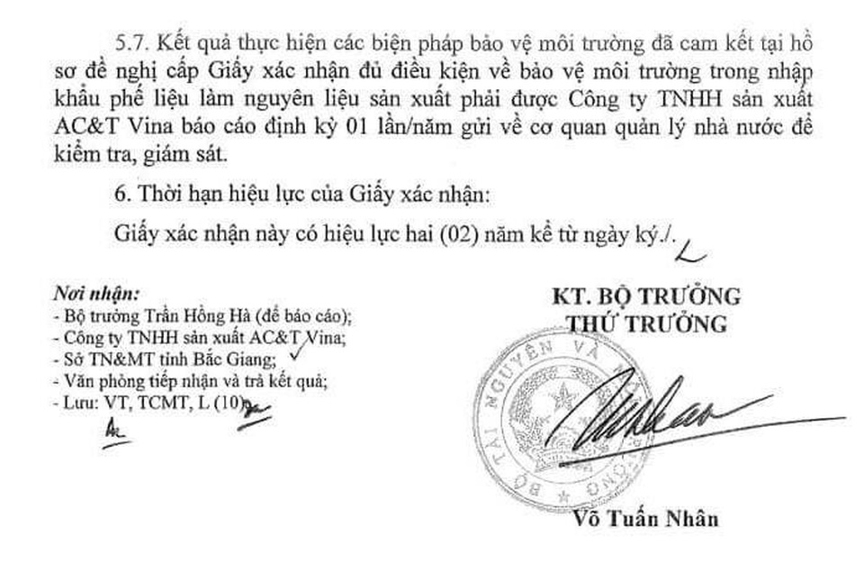Chưa đủ điều kiện, doanh nghiệp đã được Bộ TN&MT cho phép nhập khẩu phế liệu? - 2
Ngày 1/6/2018, Công ty TNHH sản xuất AC&T Vina mới hình thành nhưng ngày 9/7/2018, Bộ TN&MT đã cấp giấy chứng nhận đủ điều kiện nhập khẩu phế liệu làm nguyên liệu sản xuất cho công ty này trong khi công ty chưa lập hồ sơ đề nghị xác nhận hoàn thành các công trình bảo vệ môi trường theo quy định.