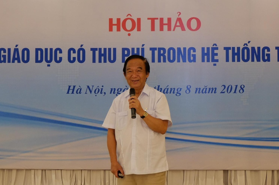 Nếu thí điểm song bằng không thành công… phụ huynh tự chịu trách nhiệm - 1
GS Nguyễn Lân Dũng, Ủy viên Hội đồng Quốc gia Giáo dục và Phát triển nhân lực phát biểu.