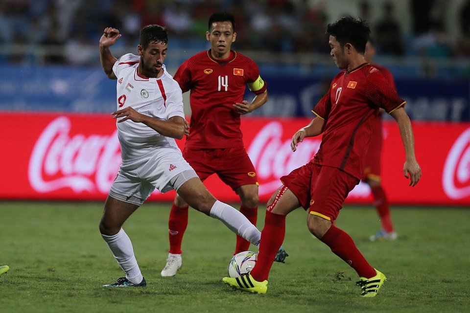 Bộ đôi Xuân Trường - Đức Huy xuất trận ở cuộc đấu với Olympic Bahrain? - 1 Xuân Trường (phải) sẽ lại đứng cạnh Đức Huy trong trận đấu với Bahrain (ảnh: Gia Hưng)
