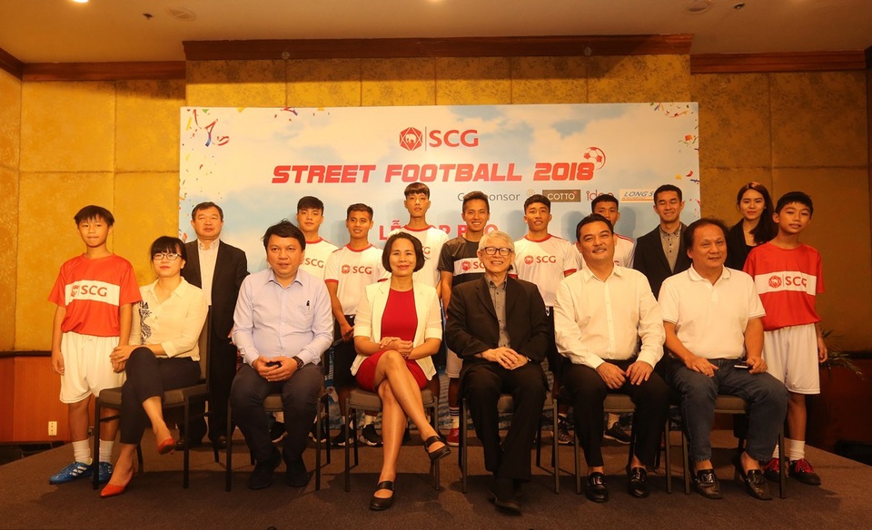 “From Street To Star - Từ đường phố tới ngôi sao sân cỏ” - 1 “From Street To Star - Từ đường phố tới ngôi sao sân cỏ” - 1