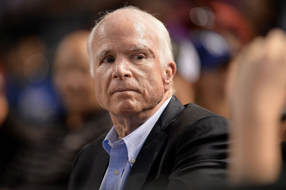 Lý do ông McCain mời 2 cựu đối thủ Obama và Bush đọc điếu văn - 2
Thượng nghị sĩ John McCain muốn gửi gắm thông điệp đoàn kết. (Ảnh: AFP)
