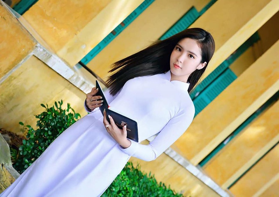 Gặp lại nữ sinh lai Việt - Trung bất ngờ nổi tiếng khi đi cổ vũ U23 Việt Nam - 6 Gặp lại nữ sinh lai Việt - Trung bất ngờ nổi tiếng khi đi cổ vũ U23 Việt Nam - 6