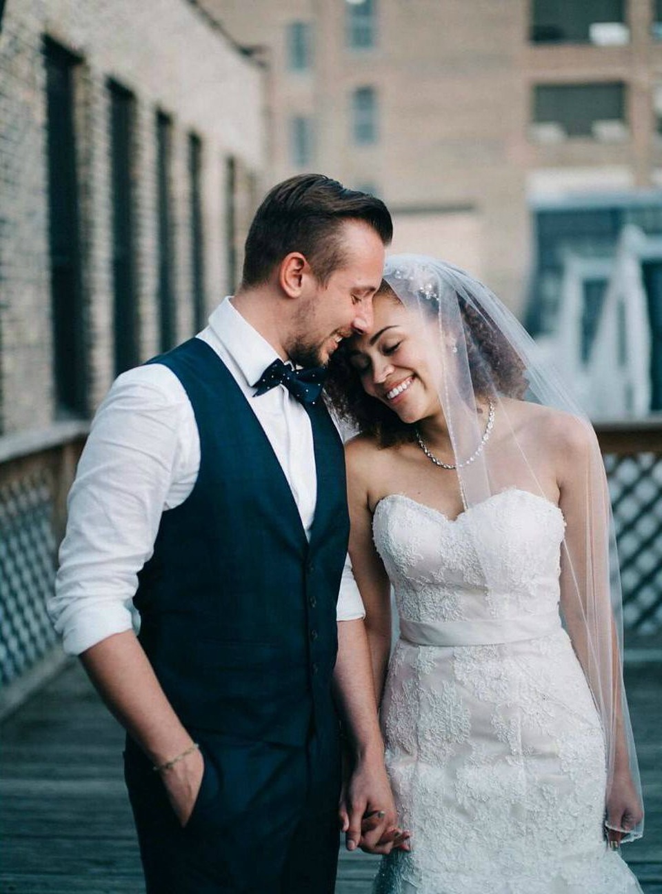 Ảnh cưới của anh Ryan và cô Jess. (ảnh: instagram nhân vật)