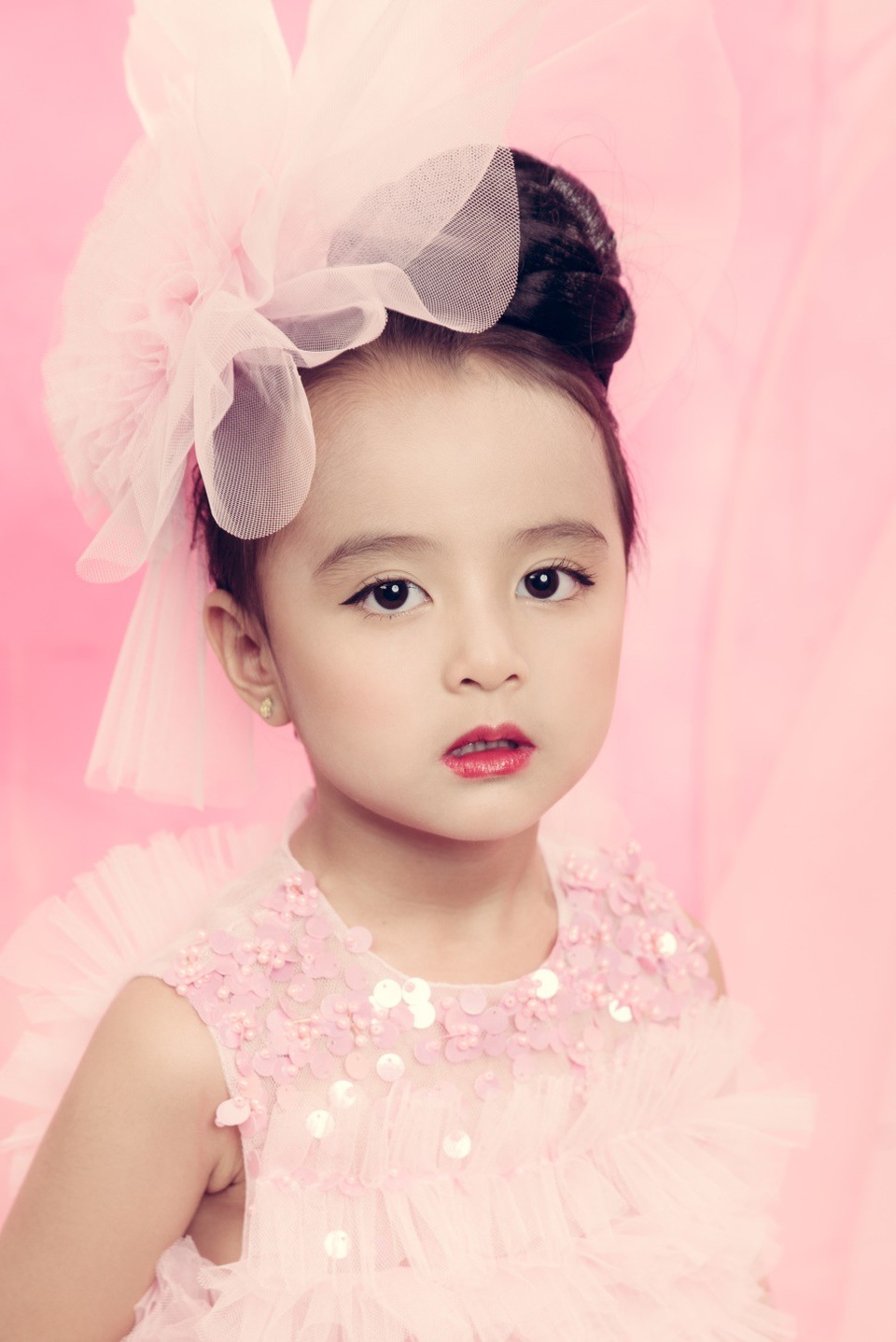 Nguyễn Thủy Tiên - Cô bé Hà Nội gây ấn tượng tại Miss baby Việt Nam 2018 - 1 Nguyễn Thủy Tiên - Cô bé Hà Nội gây ấn tượng tại Miss baby Việt Nam 2018 - 1