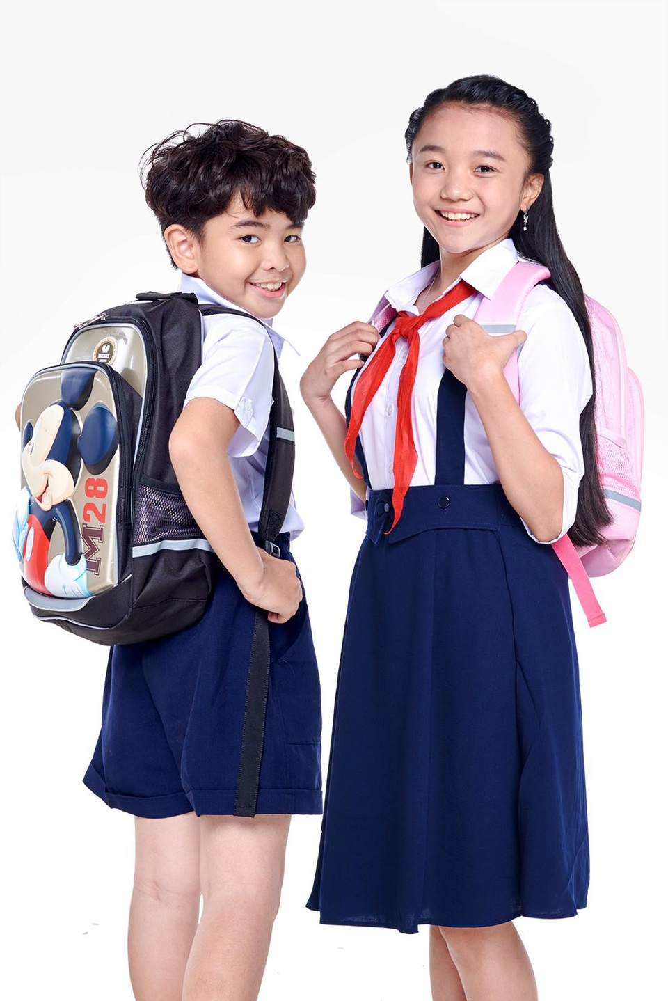 Niềm vui của các bé khi sử dụng balo Disney