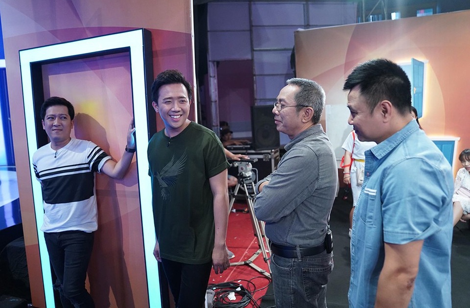 Mới đây, nhà sản xuất “Ơn giời cậu đây rồi” mùa 5 cũng chính thức xác nhận 5 nghệ sĩ sẽ đảm nhận vai trò trưởng phòng năm nay là nghệ sĩ Hoài Linh, Trung Dân, Tự Long, Trường Giang và Trấn Thành.Nghệ sĩ Xuân Bắc cũng tiếp tục được chọn lựa làm host trong chương trình năm nay, các nghệ sĩ đã tham gia ghi hình để chuẩn bị cho mùa mới.