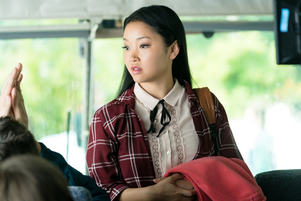 Cô gái gốc Việt mồ côi ở Hollywood: Ước mơ đền đáp cội nguồn và mong muốn nhận nuôi con gái người Việt - 1 Lana Condor trong phim “To All the Boys Ive Loved Before”