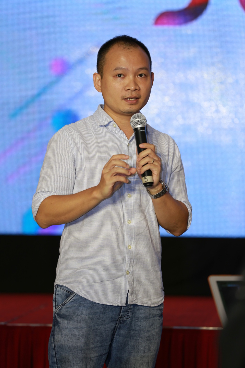 Quốc Cơ - Quốc Nghiệp “đối đầu” với Lương Xuân Trường trong Ấn tượng VTV 2018 - 2 Đạo diễn Lại Bắc Hải Đăng trả lời thắc mắc của báo chí.