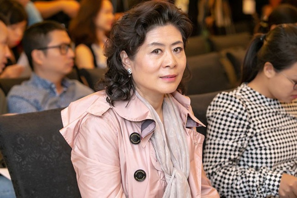 “Thần đồng” piano Lang Lang nói gì về chấn thương ở tay? - 3 Mẹ của Lang Lang cũng có mặt tại sự kiện sáng ngày 31/8 tại Hà Nội.