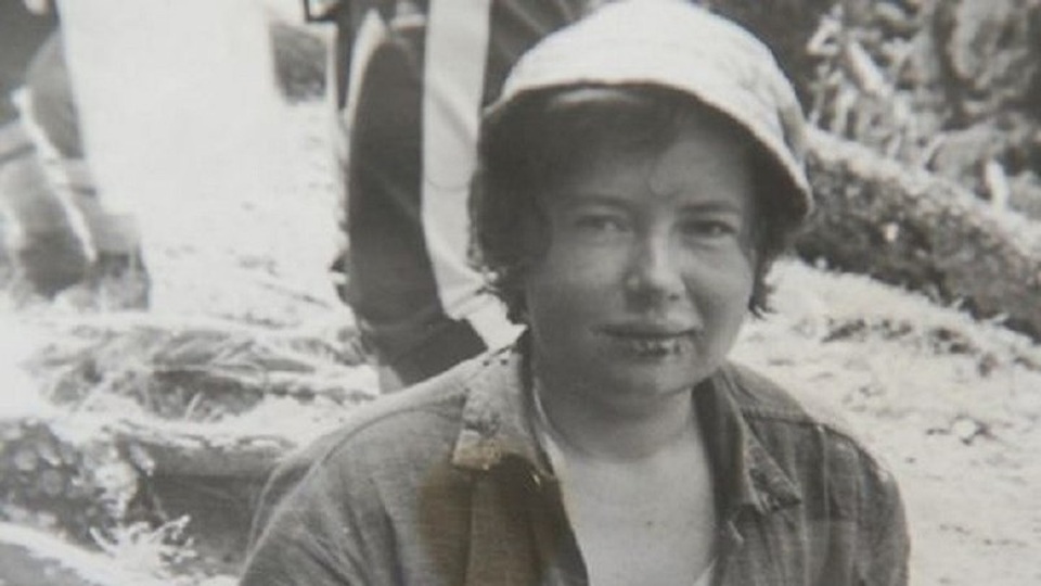 Tìm thấy thi thể nhà leo núi nguyên vẹn sau 31 năm mất tích - 1
Elena Bazykina. Ảnh: RT