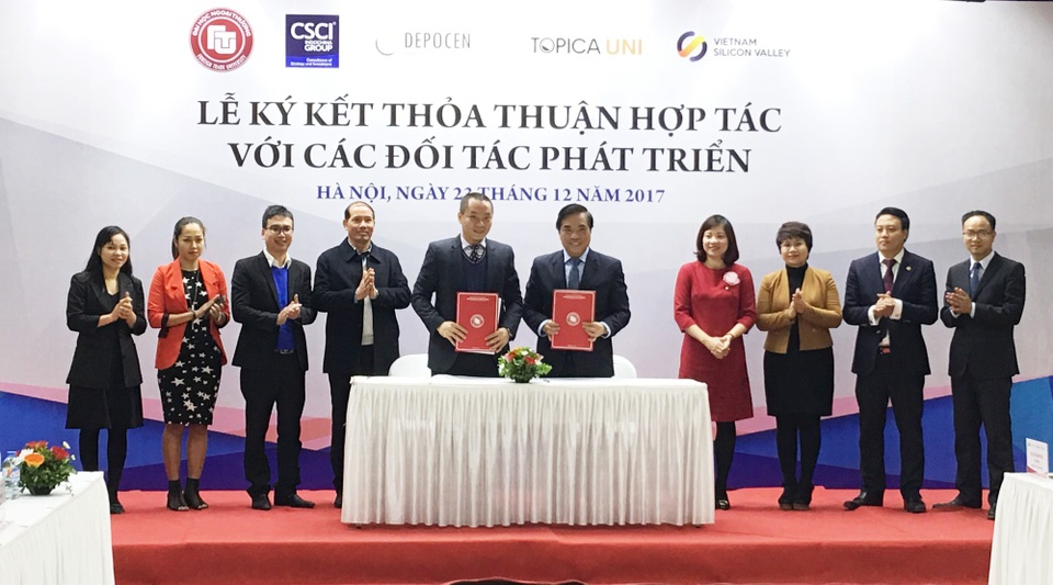 FTU - TOPICA: Chương trình đại học trực tuyến đẳng cấp quốc tế - 1 FTU - TOPICA: Chương trình đại học trực tuyến đẳng cấp quốc tế - 1