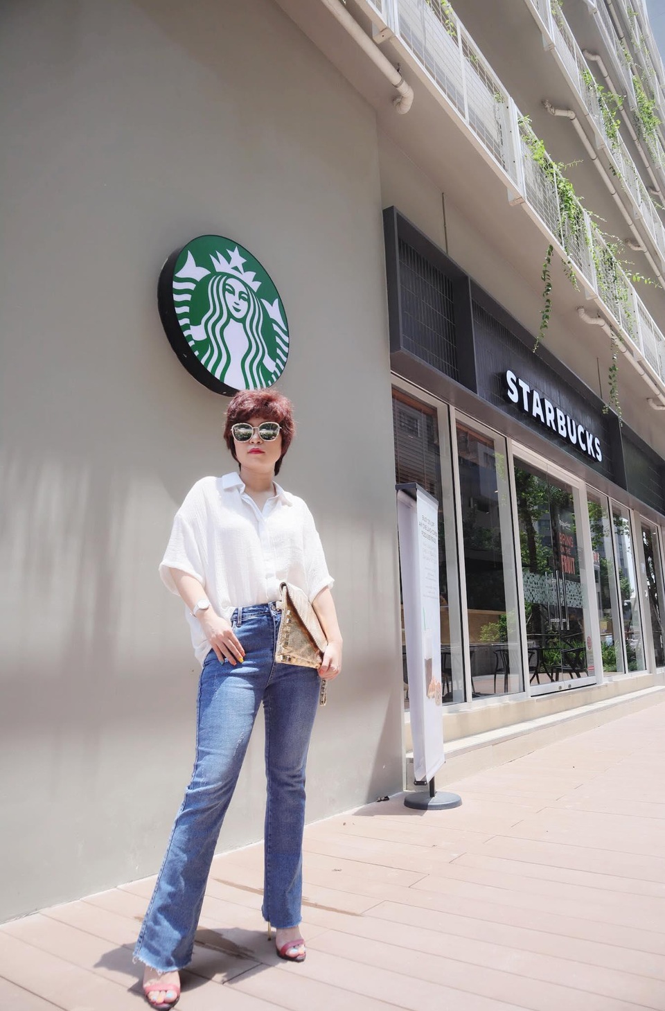 Doanh nhân Trâm Tạ: Đầu tư hàng triệu đô vẫn không thấy mạo hiểm - 1
CEO Trâm Tạ - Chủ thương hiệu Trâm Mooncake, Trâm Present, Trâm Beauty, Trâm Jewelry