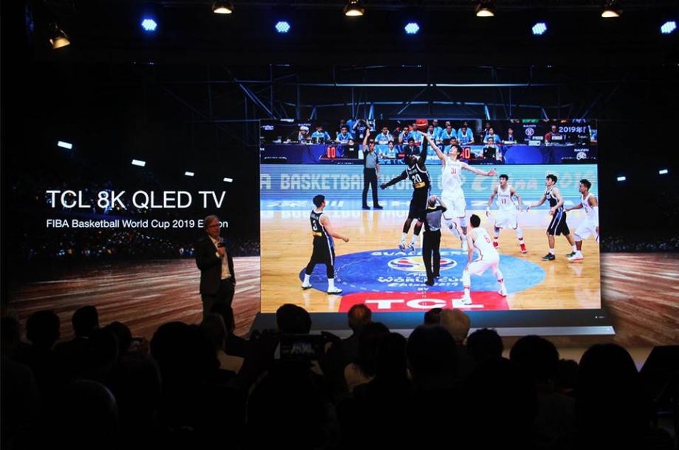 TCL công bố kế hoạch mở rộng các sản phẩm TV AI tại IFA 2018 - 2
TCL 8K QLED TV – phiên bản FIBA 2019