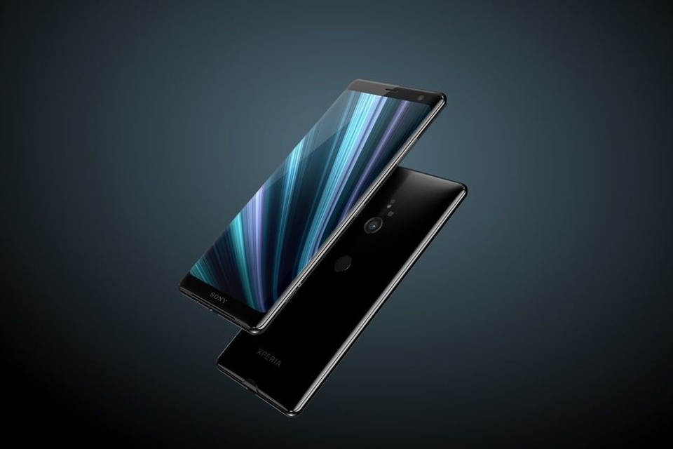 Sony trình làng Xperia XZ3 - Cấu hình mạnh, màn hình cong công nghệ OLED - 1 Xperia XZ3 có thiết kế tổng thể khá giống với phiên bản tiền nhiệm Xperia XZ2 ra mắt hồi tháng 2 vừa qua