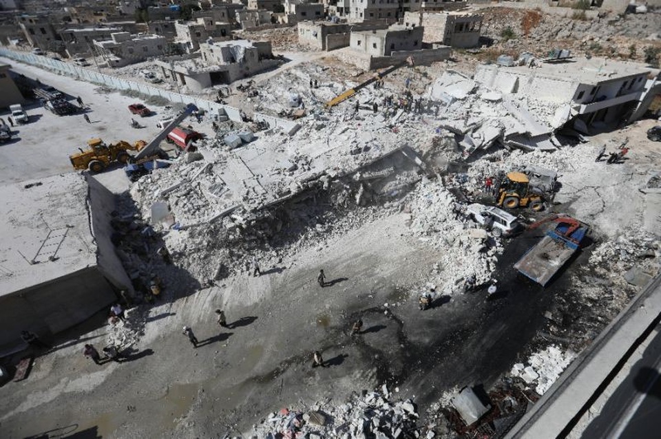 “Cơn bão lớn” sắp đổ bộ “chảo lửa” Syria - 2 Cảnh tượng đổ nát tại tỉnh Idlib sau các cuộc giao tranh (Ảnh: AFP)