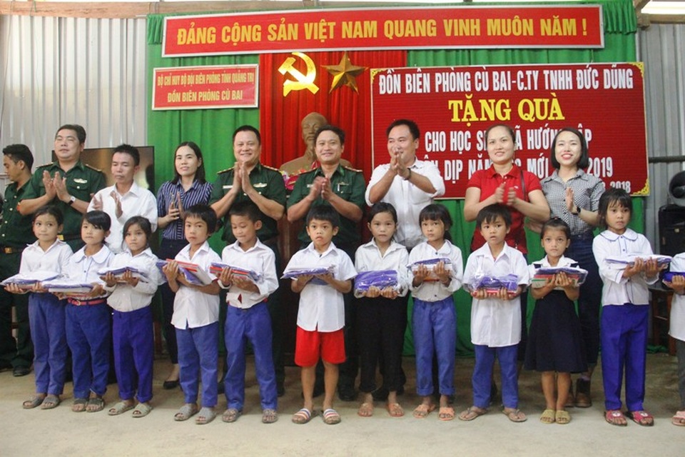 Khánh thành và bàn giao điểm trường miền núi trước năm học mới - 4 Khánh thành và bàn giao điểm trường miền núi trước năm học mới - 4