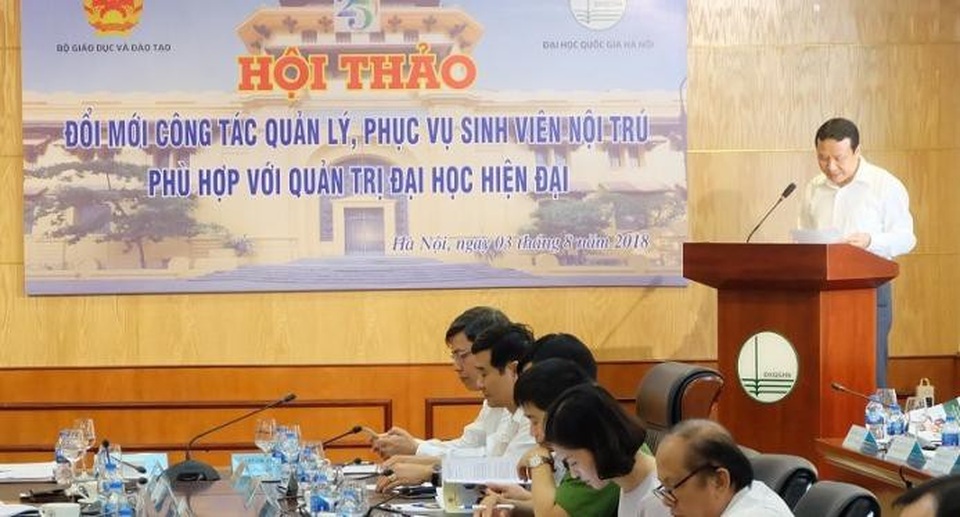 Kí túc xá sinh viên: Nên chuyển từ quản lí sang phục vụ - 2
PGS.TS Nguyễn Hồng Sơn- Phó Giám đốc ĐH Quốc gia Hà Nội