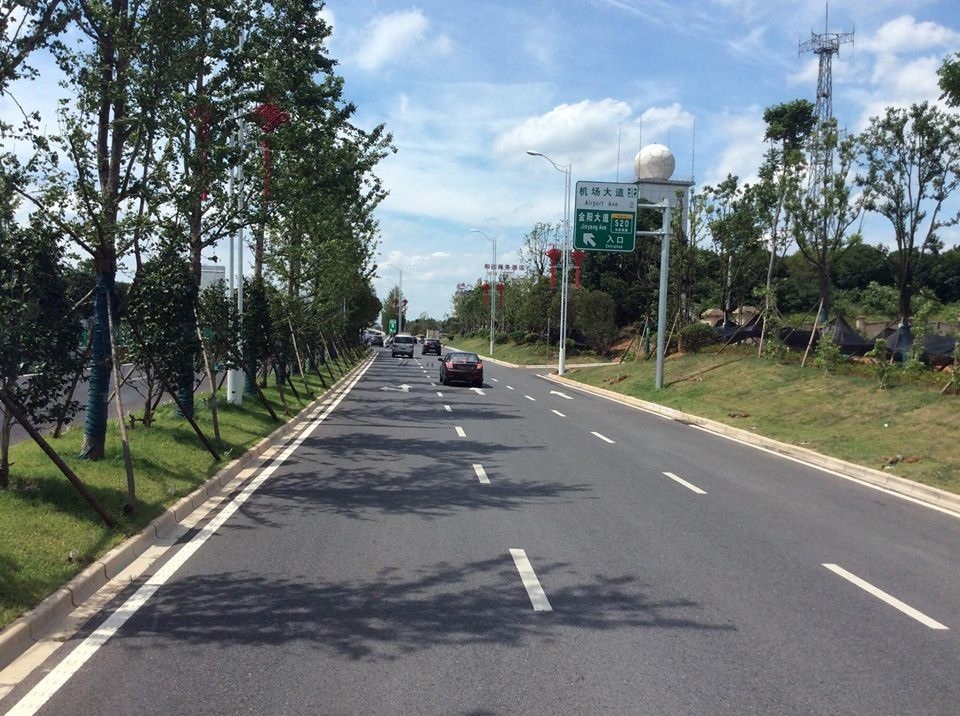 Không nhìn đâu xa, hãy học Trung Quốc để giảm tai nạn giao thông - 2
Một con đường cao tốc ở Hồ Nam, Trung Quốc. Ảnh: Nguyễn Quang Khai