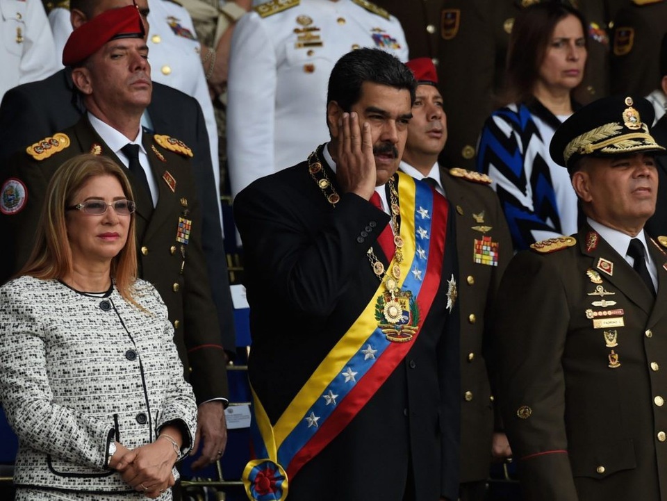 Thông tin bất ngờ về vụ ám sát hụt Tổng thống Venezuela - 2
Sự việc xảy ra khi Tổng thống Maduro phát biểu trong sự kiện của quân đội ngày 4/8. (Ảnh: AFP)