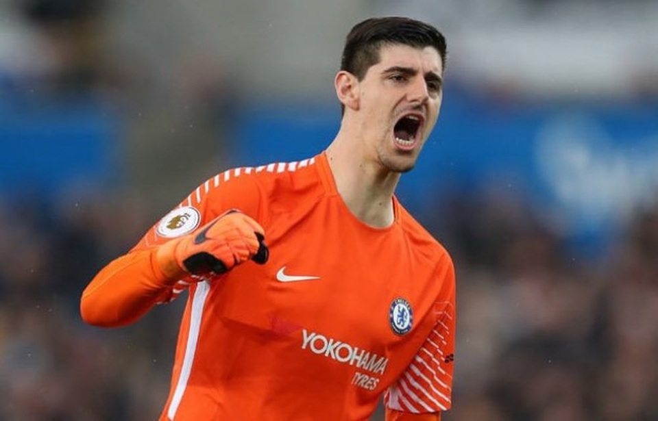 
Real Madrid không nâng giá vụ Courtois

