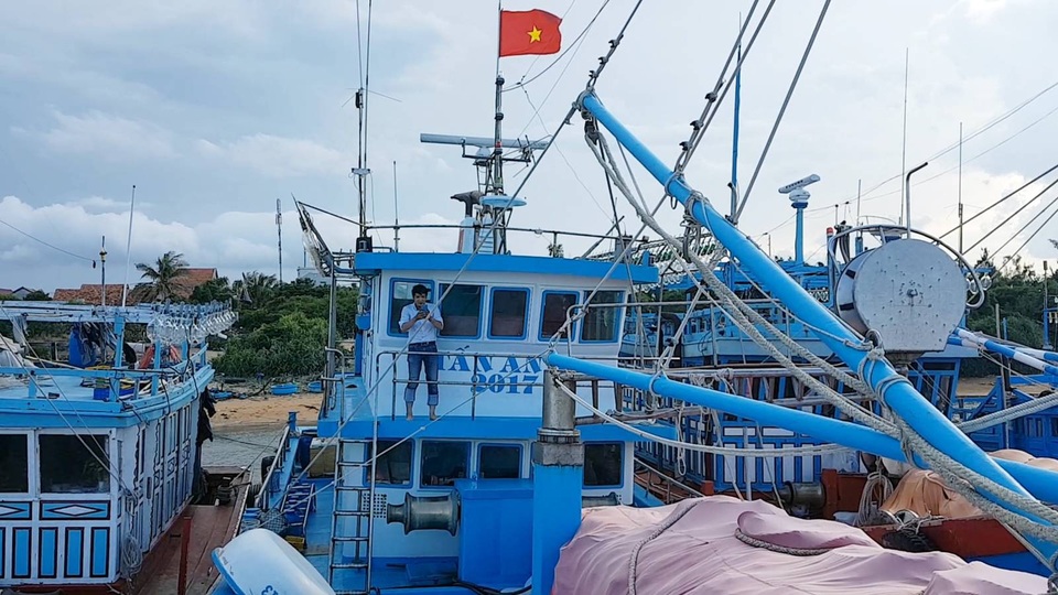 Phú Yên: Ngư dân thu tiền tỷ mỗi chuyến vươn khơi - 3 Các trang thiết bị hiện đại trên tàu