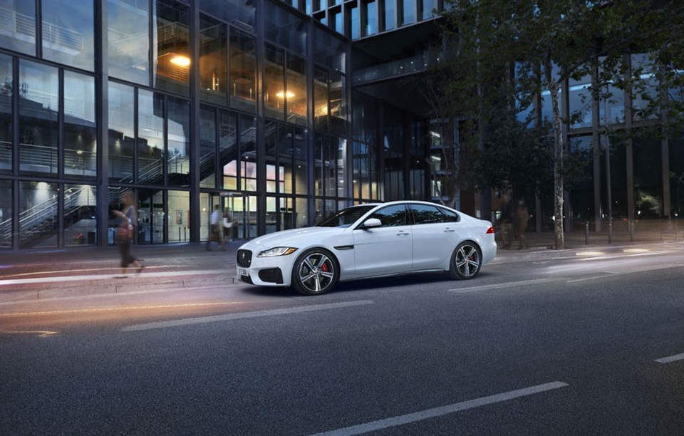 Jaguar XF - Nguyên lý tối giản là sức mạnh - 1 Jaguar XF - Nguyên lý tối giản là sức mạnh - 1