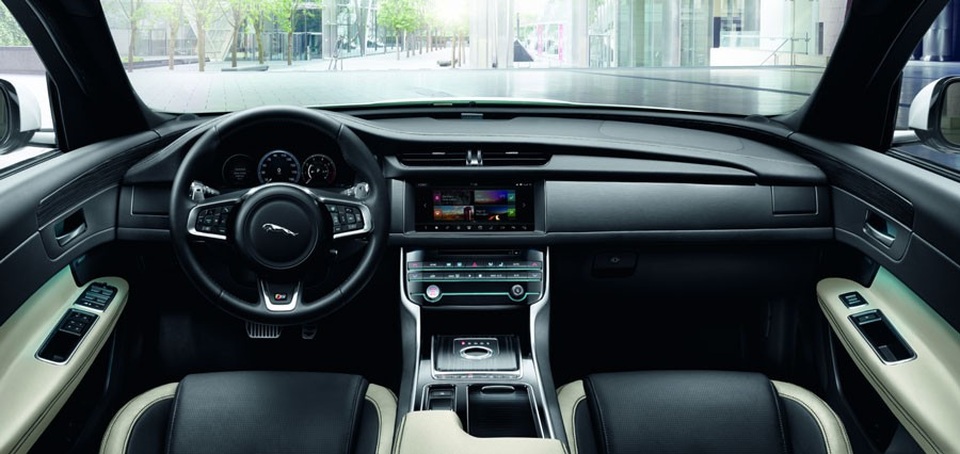 Jaguar XF - Nguyên lý tối giản là sức mạnh - 2 Jaguar XF - Nguyên lý tối giản là sức mạnh - 2