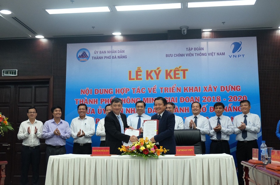 Chính quyền TP Đà Nẵng ký kết với đối tác nội dung hợp tác xây dựng thành phố thông minh giai đoạn 2018 - 2020