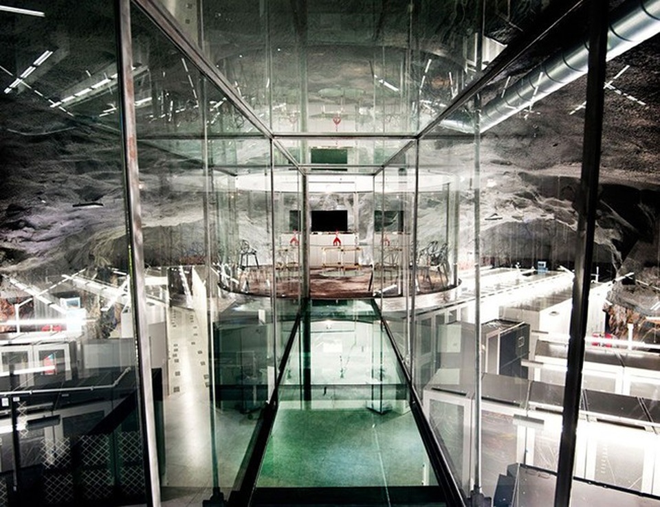 "Chui" xuống lòng đất ngắm văn phòng làm việc có một không hai ở Thụy Điển - 19