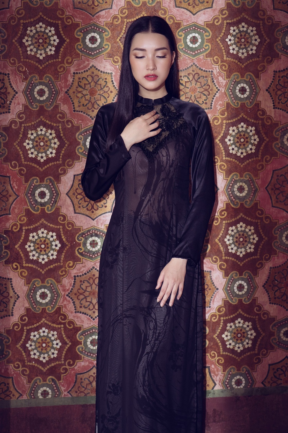 Đôi mắt hút hồn của nàng thơ xứ Huế - 13