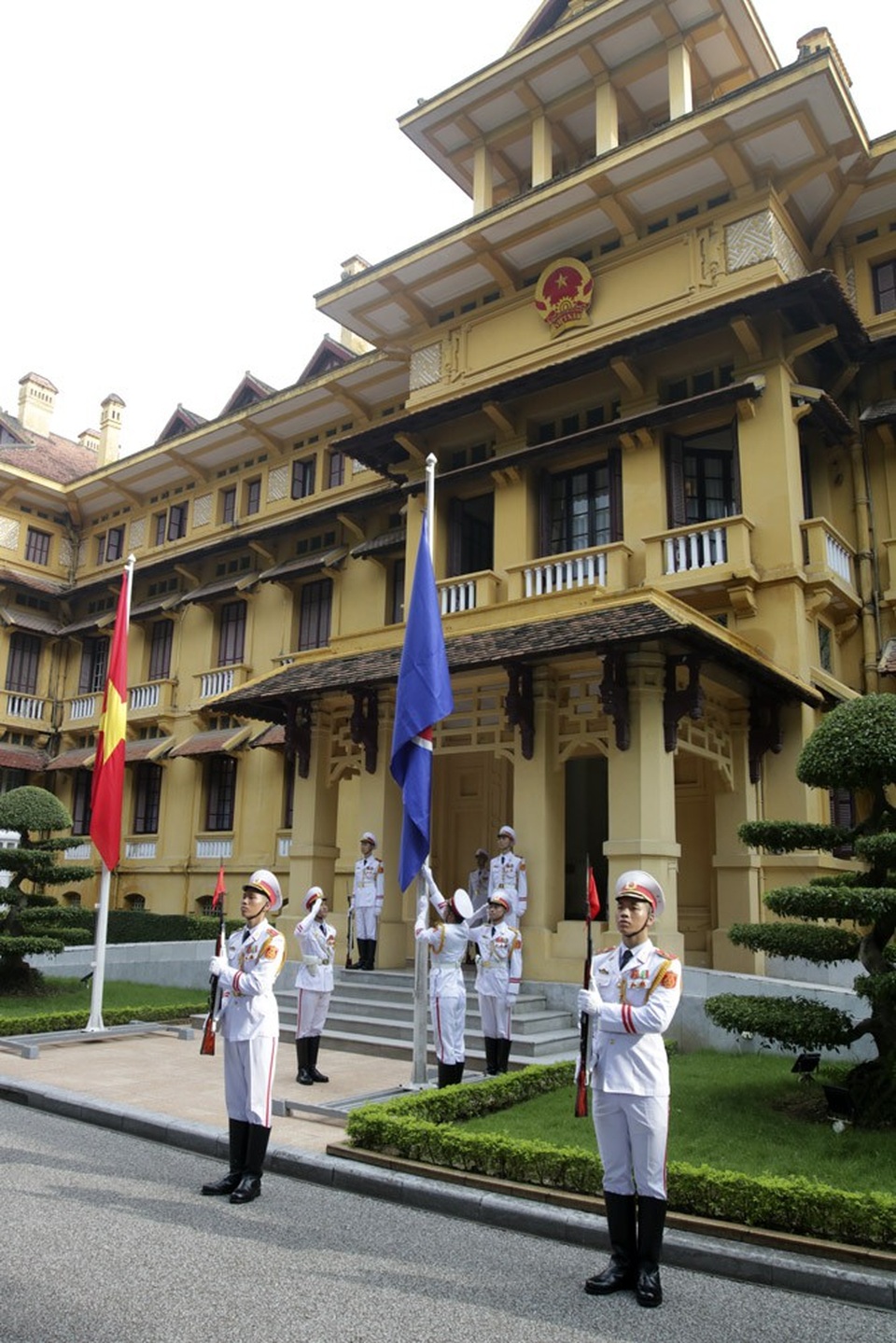 Toàn cảnh Lễ thượng cờ ASEAN tại trụ sở Bộ Ngoại giao - 6