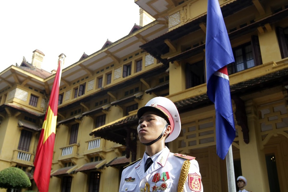 Toàn cảnh Lễ thượng cờ ASEAN tại trụ sở Bộ Ngoại giao - 9