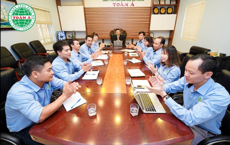 Công ty cổ phần công nghệ môi trường Toàn Á – Lá cờ đầu trong công nghệ xử lý nước - 7
Ban lãnh đạo Công ty.