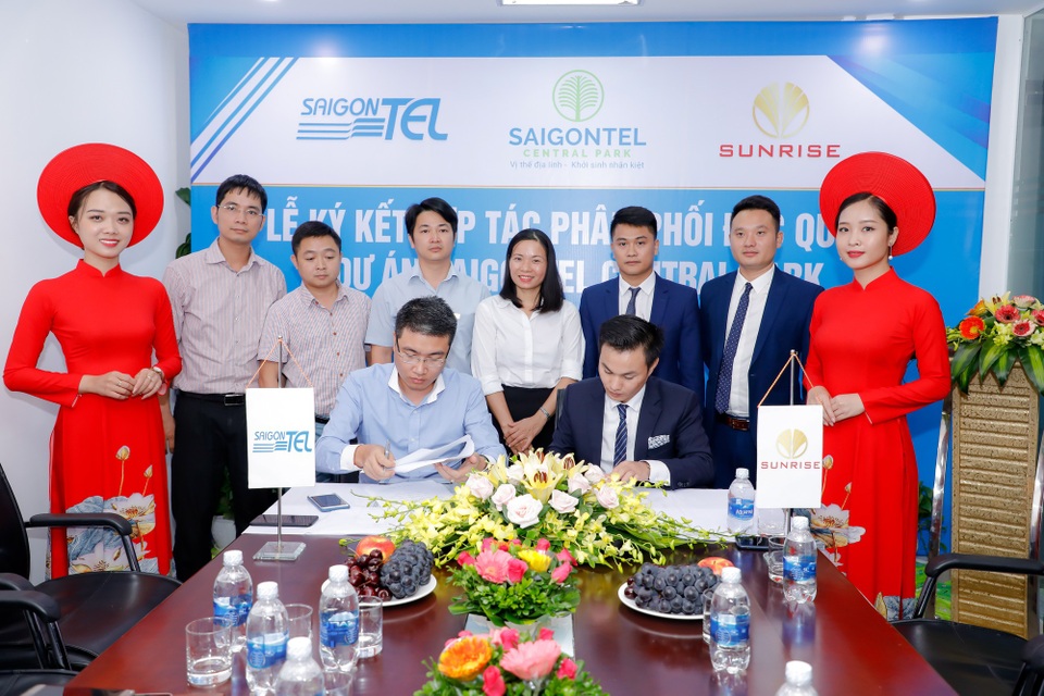 Saigontel và Sunrise ký kết hợp tác phân phối độc quyền dự án Saigontel Central Park - 1
Saigontel Land và Sunrise – Mối quan hệ hợp tác chiến lược trong việc phân phối độc quyền dự án Saigontel Central Park