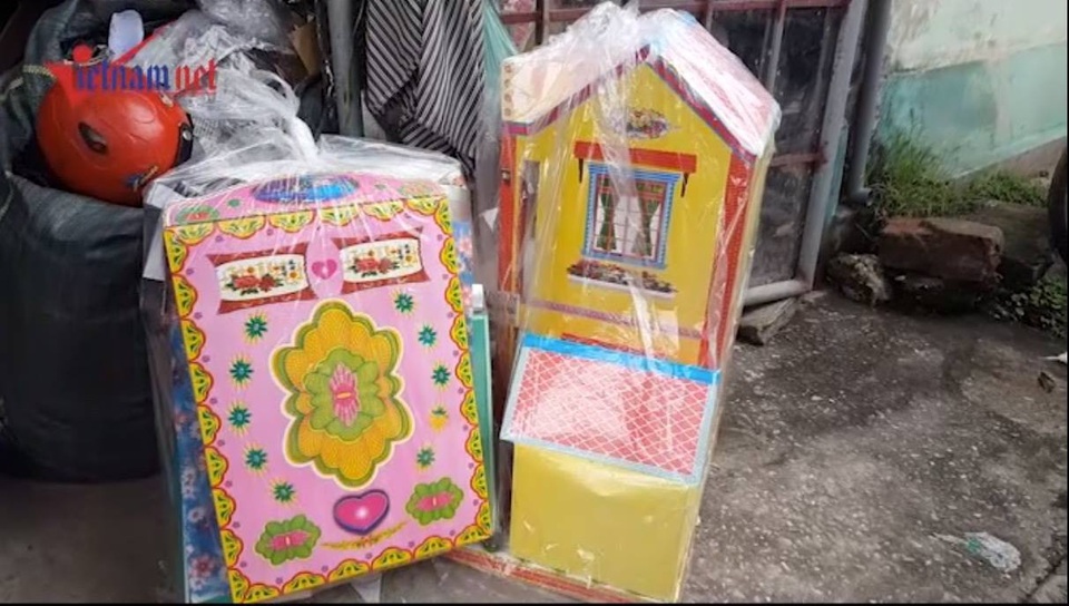 Bà chủ spa vung tiền tổ chức đám cưới cho "người tình tiền kiếp" - 5 Chăn màn, nhà cửa phục vụ cho đám cưới