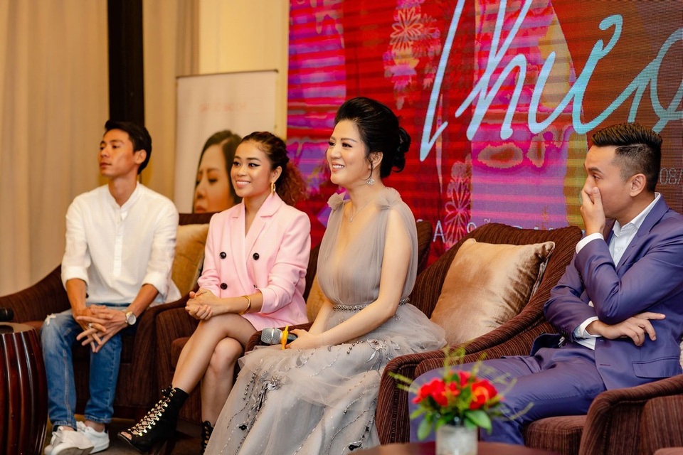 Không chỉ Tú Dưa, dự án âm nhạc của Đinh Hiền Anh còn có sự tham gia của nhạc sĩ Đỗ Bảo, Hoàng Hồng Ngọc.