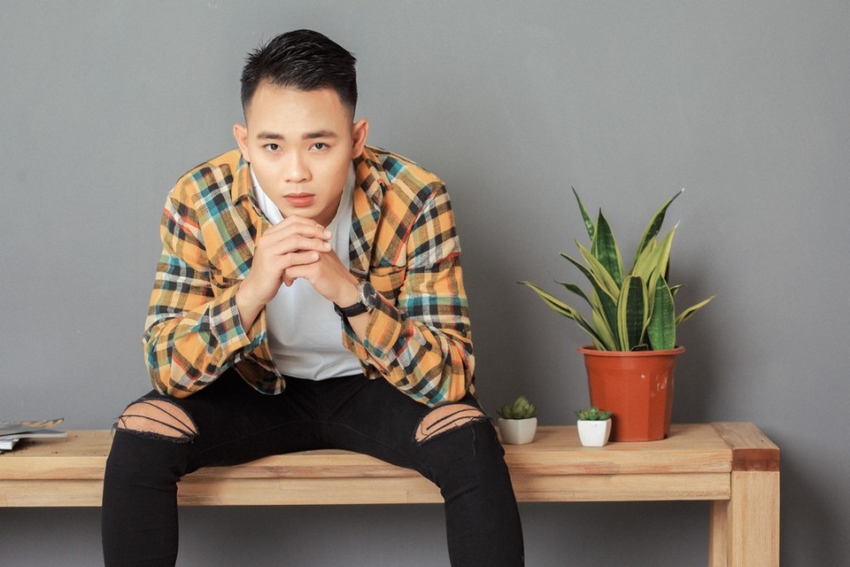 Nguyễn Anh Tú: "Sống là không ngừng học hỏi" - 1 Nguyễn Anh Tú: "Sống là không ngừng học hỏi" - 1