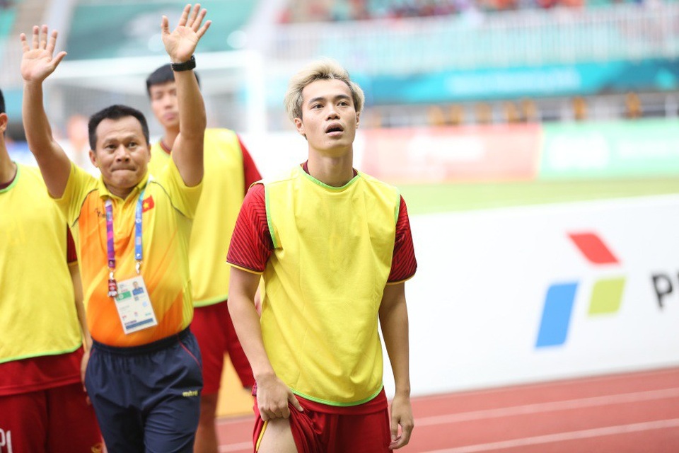 Cầu thủ Olympic Việt Nam buồn bã sau thất bại, cảm ơn người hâm mộ - 12 Cầu thủ Olympic Việt Nam buồn bã sau thất bại, cảm ơn người hâm mộ - 12