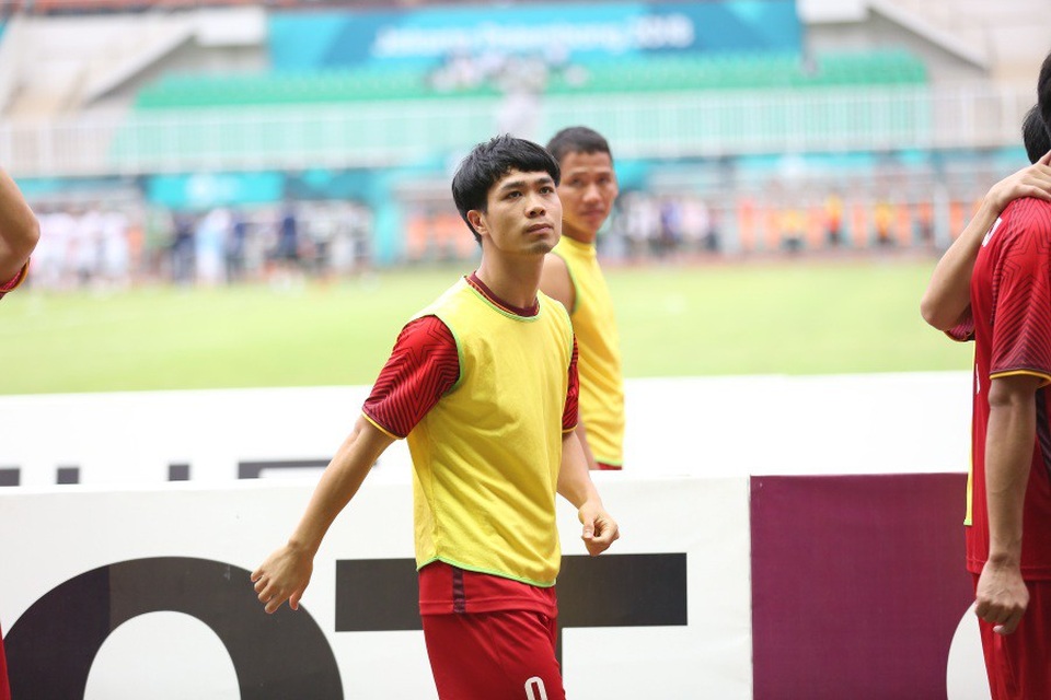 Cầu thủ Olympic Việt Nam buồn bã sau thất bại, cảm ơn người hâm mộ - 10
Công Phượng không ra sân ở trận đấu này