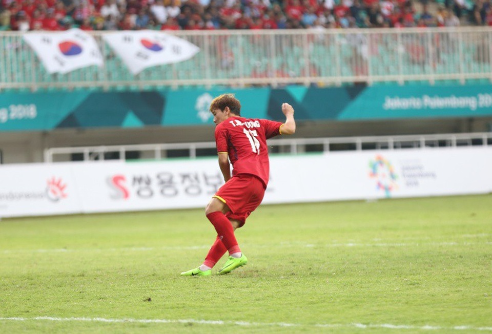 Khoảnh khắc Quang Hải, Minh Vương đá hỏng penalty khiến Việt Nam hụt HCĐ Asiad - 8
Đến loạt cuối cùng, Minh Vương thực hiện không thành công