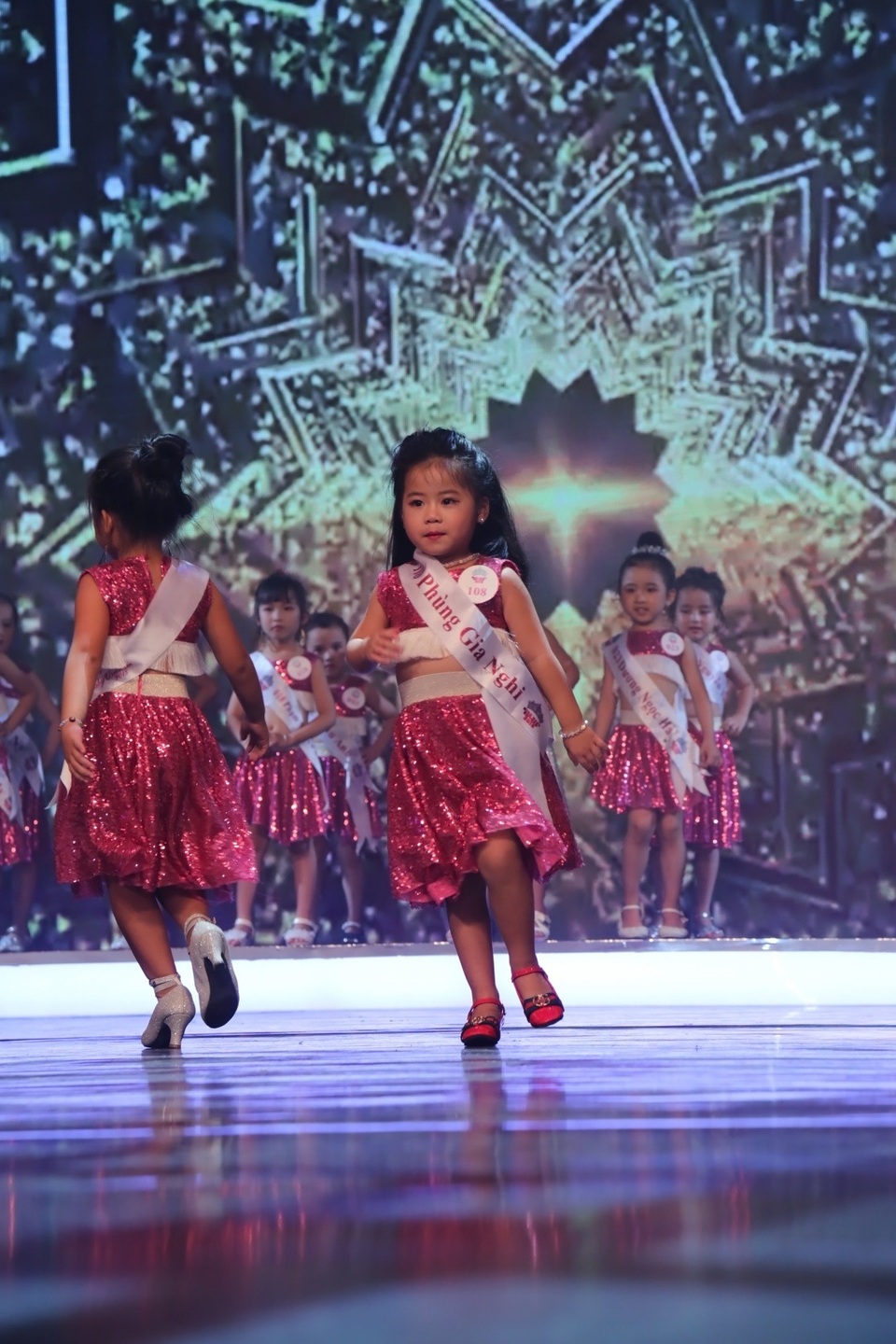 Miss Baby Việt Nam 2018 - Đêm chung kết rực rỡ sắc màu - 1 Miss Baby Việt Nam 2018 - Đêm chung kết rực rỡ sắc màu - 1