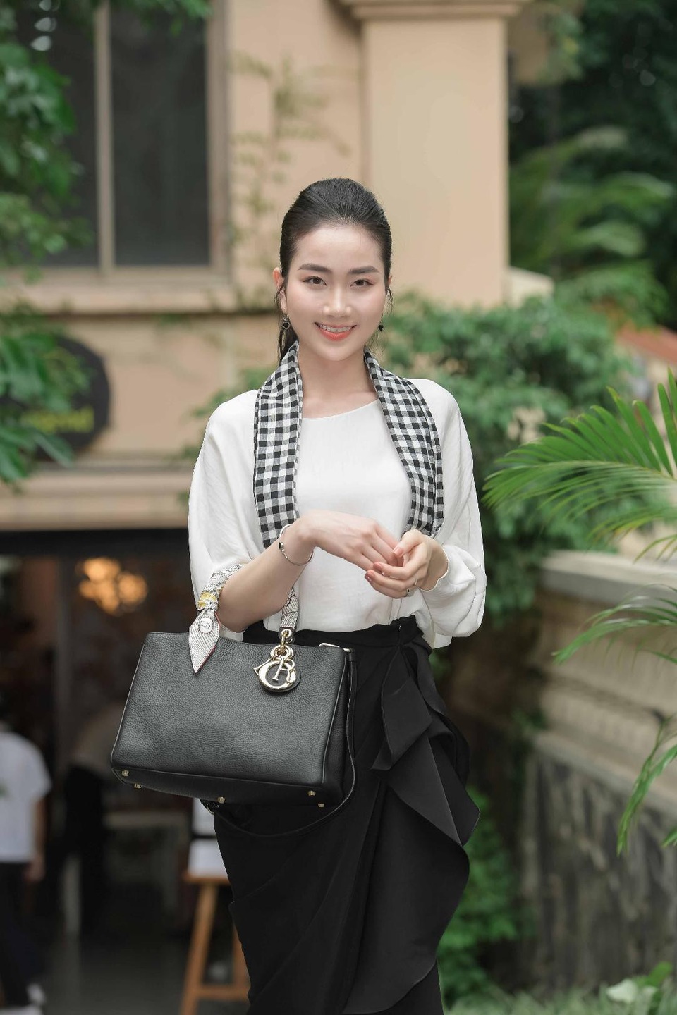 Tăng Thanh Hà, Diễm My, Giáng My... khoe vẻ thanh lịch - 9 Tăng Thanh Hà, Diễm My, Giáng My... khoe vẻ thanh lịch - 9