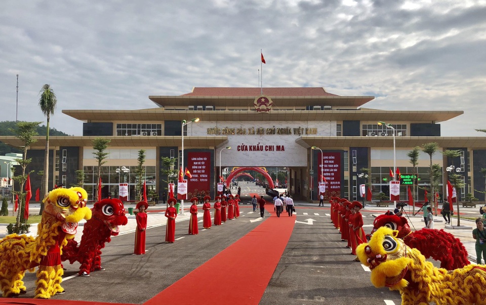 Mở cửa khẩu thông thương Việt Nam với Khu tự trị dân tộc Choang - Trung Quốc - 2 Cửa khẩu Chi Ma - Lạng Sơn được thông thương chiều 10/9