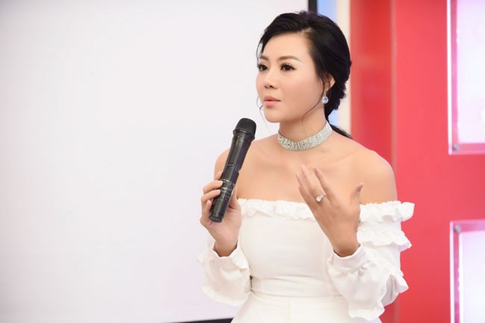 Thanh Hương: “Tôi phát điên khi đóng vai cave trong Quỳnh búp bê” - 1 Thanh Hương chia sẻ, chị phát điên khi vào vai Lan cave phim Quỳnh búp bê.