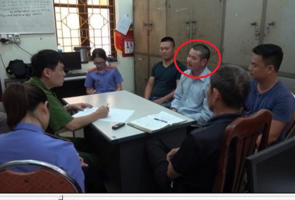 
Triệu Văn Hải tại cơ quan công an (Ảnh: Hoàng Phúc).
