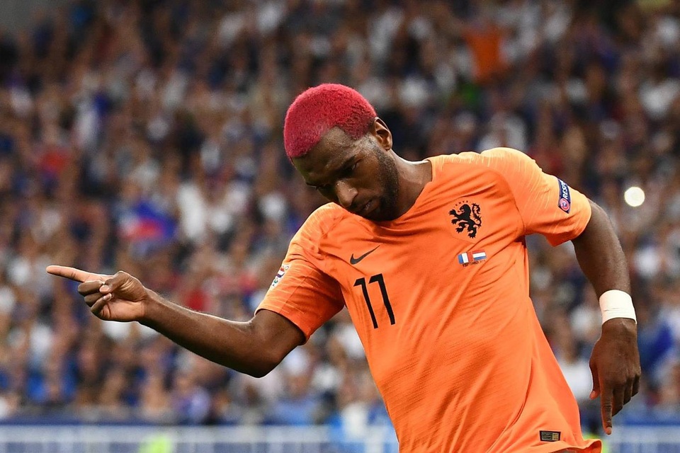 Những khoảnh khắc từ chiến thắng của tuyển Pháp trước Hà Lan - 11
...Babel đã ghi bàn quân bình tỉ số. Một bàn thắng có nhiều sự may mắn của ngôi sao người Hà Lan